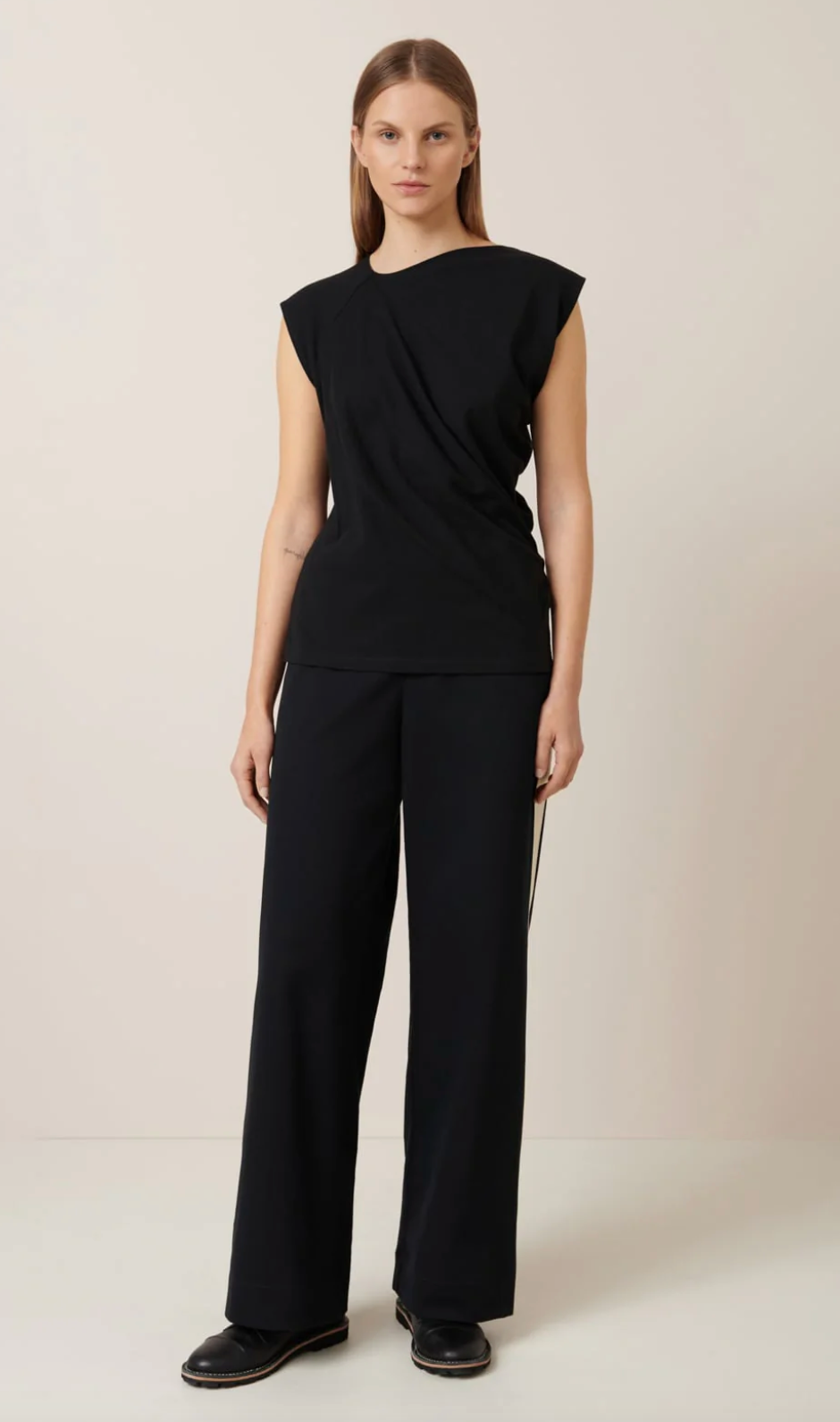Kowtow Hera Top Black