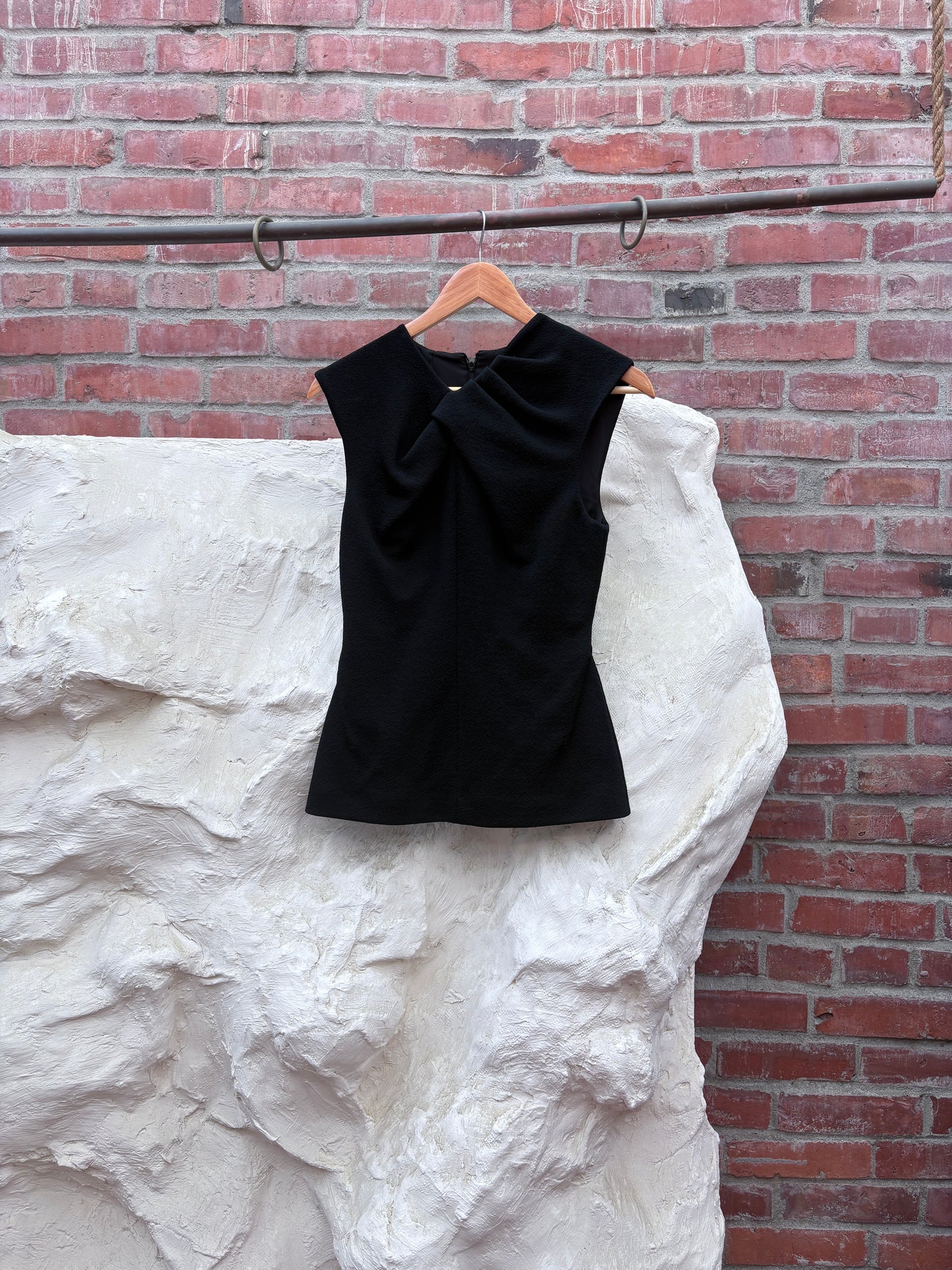 JIL SANDER BLACK TWIST TOP