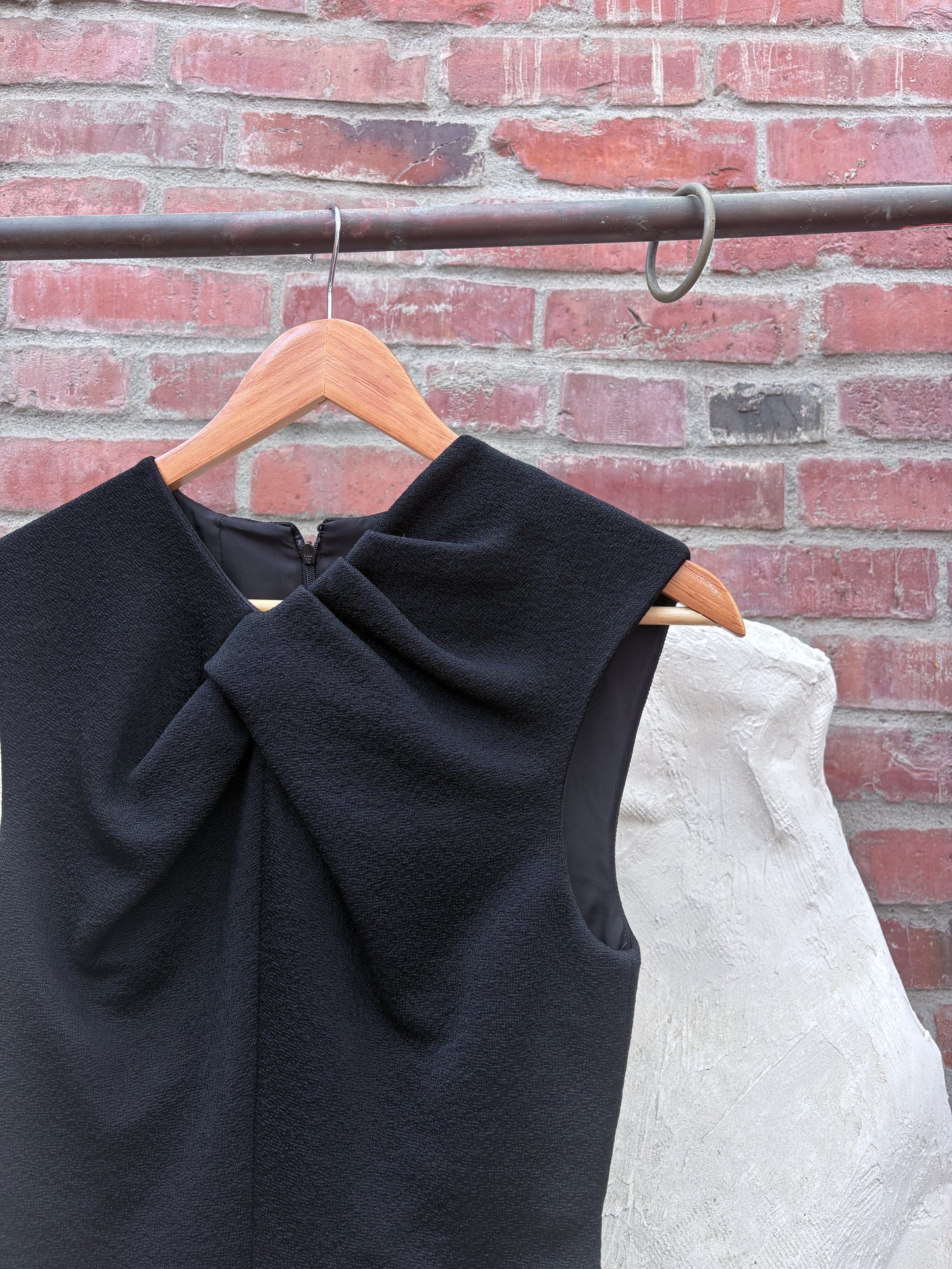 JIL SANDER BLACK TWIST TOP