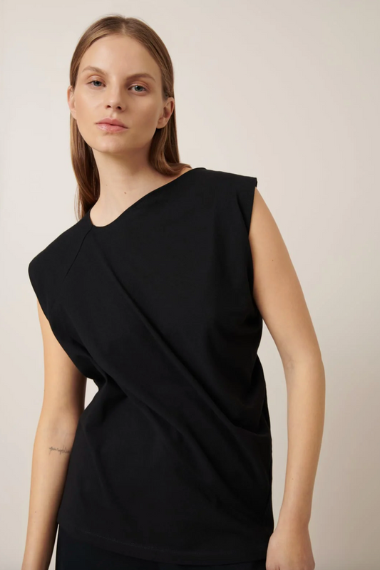 Kowtow Hera Top Black